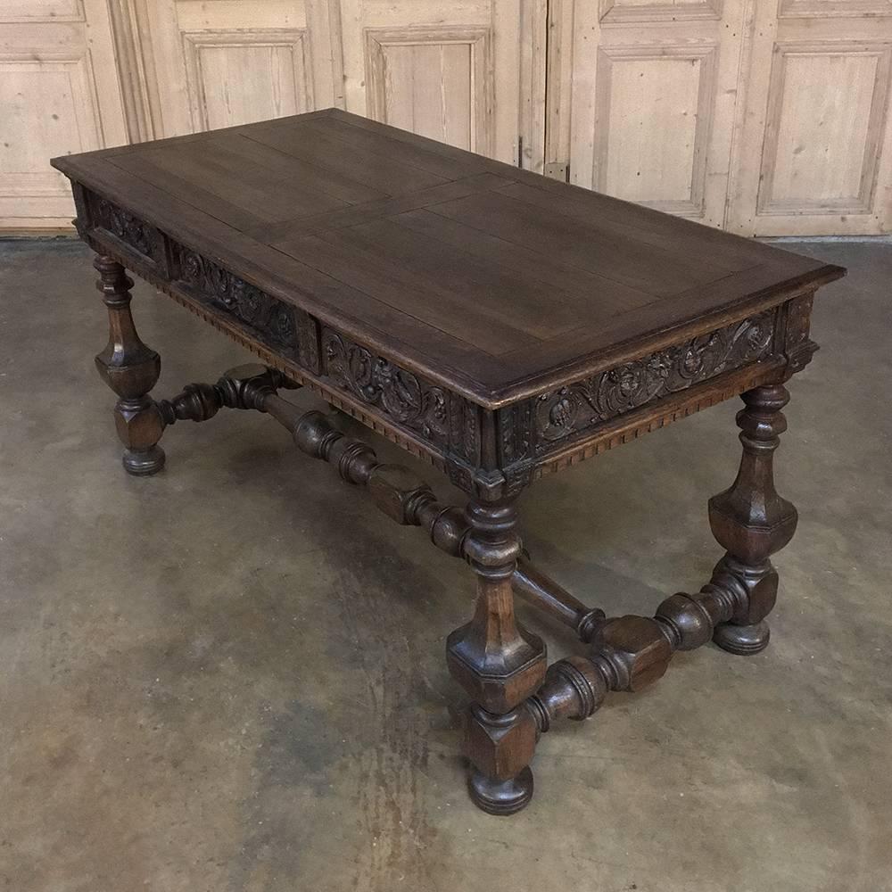 19th Century Renaissance Revival Desk In Excellent Condition In Dallas, TX