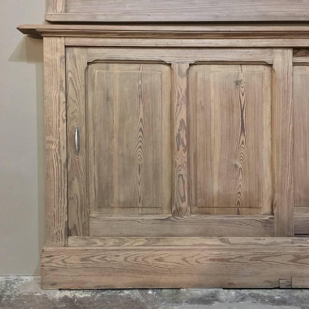  19th Century French Stripped Solid Pine Bar - Back Bar with Iron Shelf Supports In Excellent Condition In Dallas, TX
