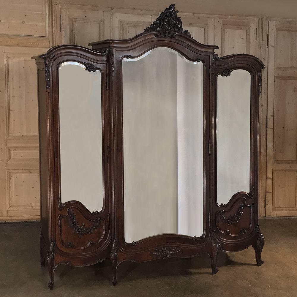 19th century French Louis XV walnut bedroom suite by Mercier Freres in Paris was crafted by one of the world-renowned Parisienne furniture crafters of the Belle Époque, a time which many experts believe produced the finest furniture in all of