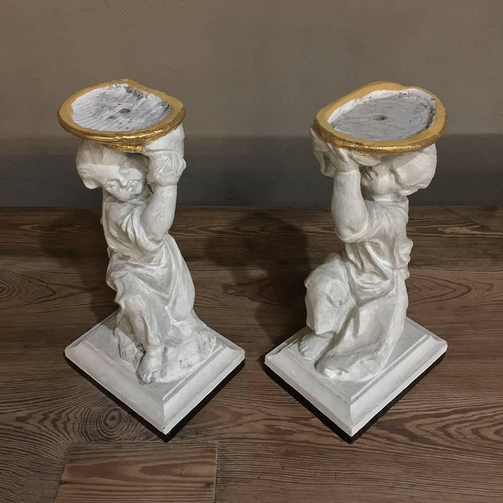 Hand-Carved Pair of 19th Century Italian Painted Statues of Cherubs For Sale