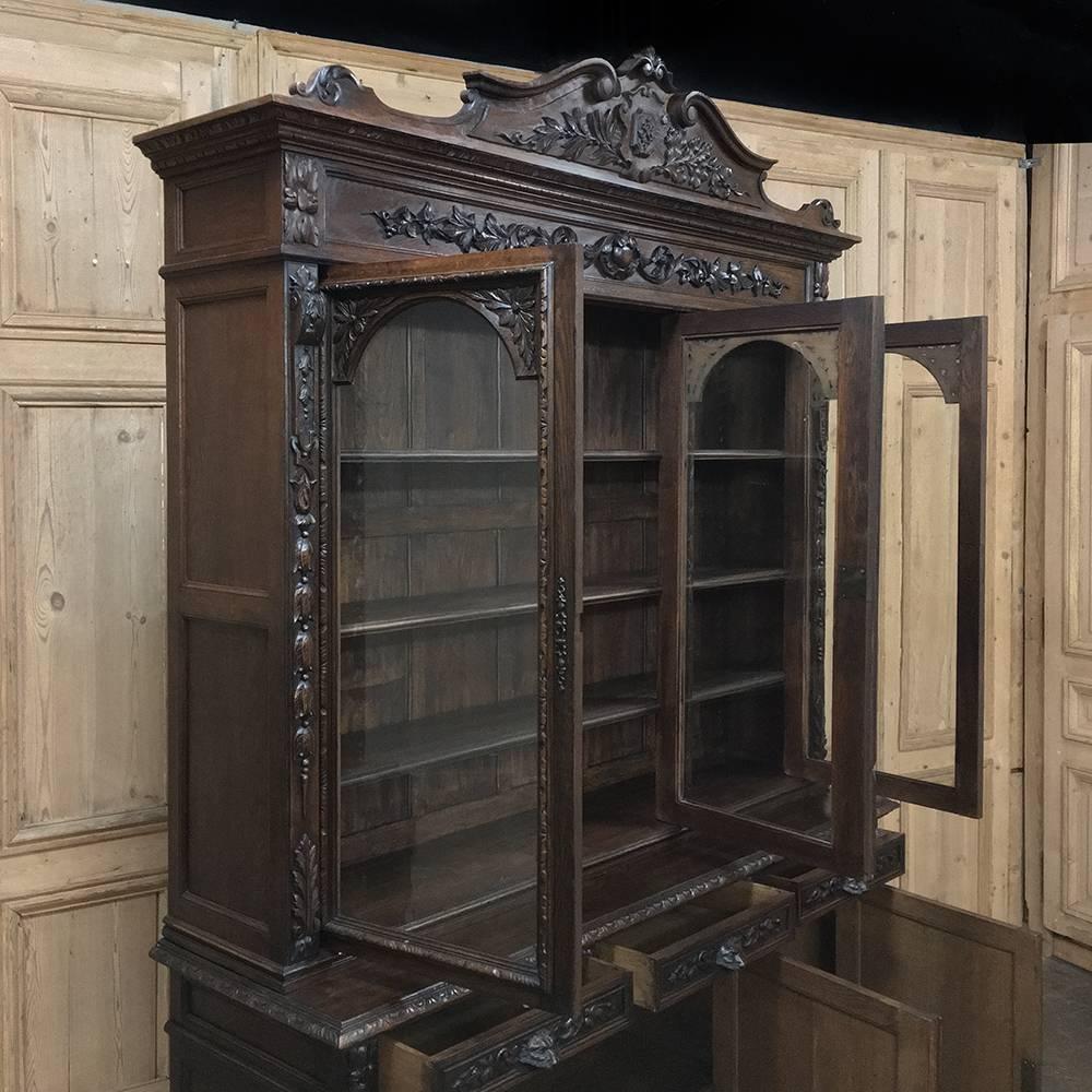 Hand-Carved 19th Century French Renaissance Triple Bookcase