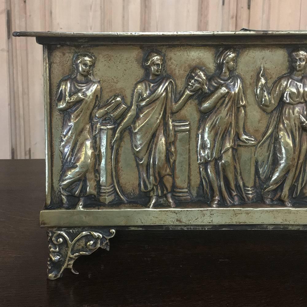19th Century French Embossed Brass Jardinière, Planter In Good Condition In Dallas, TX