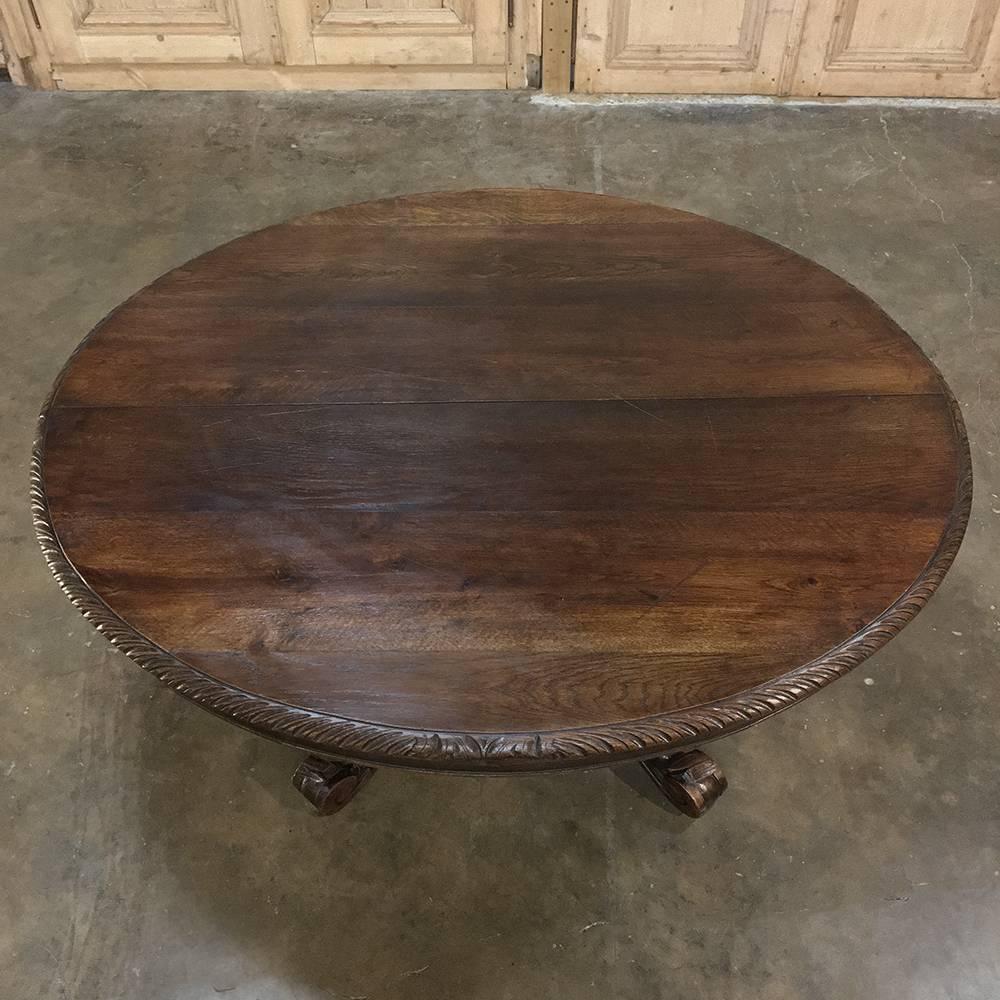 Oak 19th Century French Hunt Style Oval Coffee Table with Animal Carvings