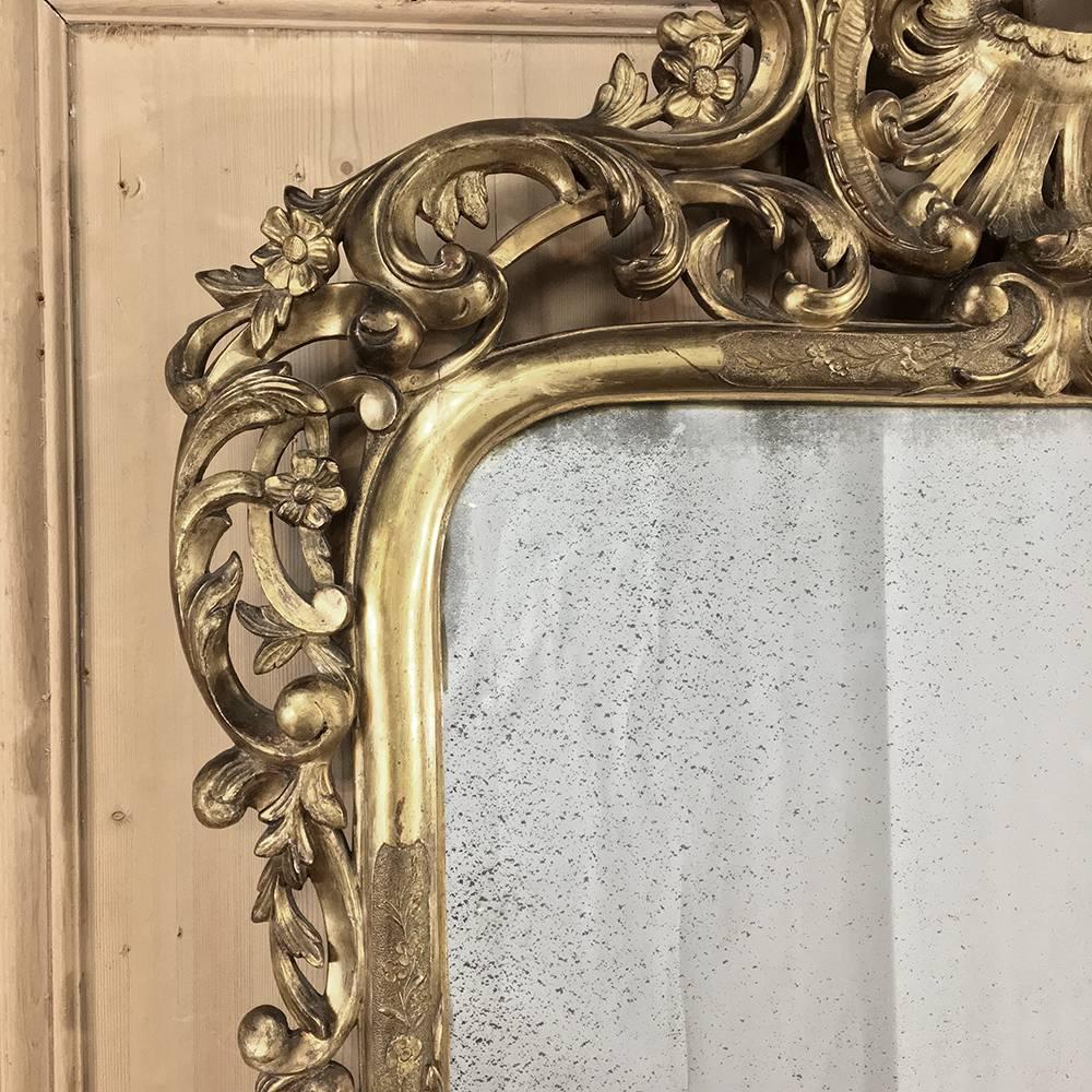 Baroque Revival Mid-19th Century Italian Baroque Giltwood Mirror For Sale