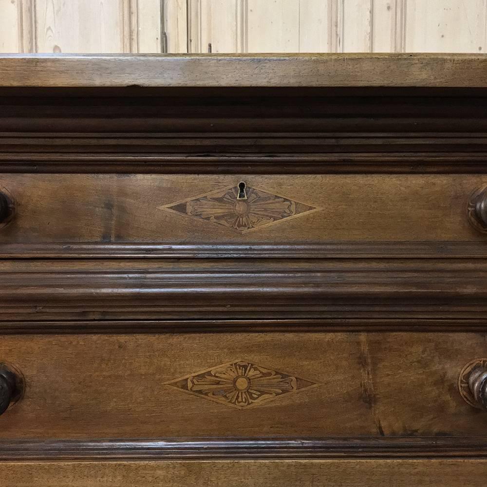 19th Century Grand Italian Neoclassical Walnut Commode 4