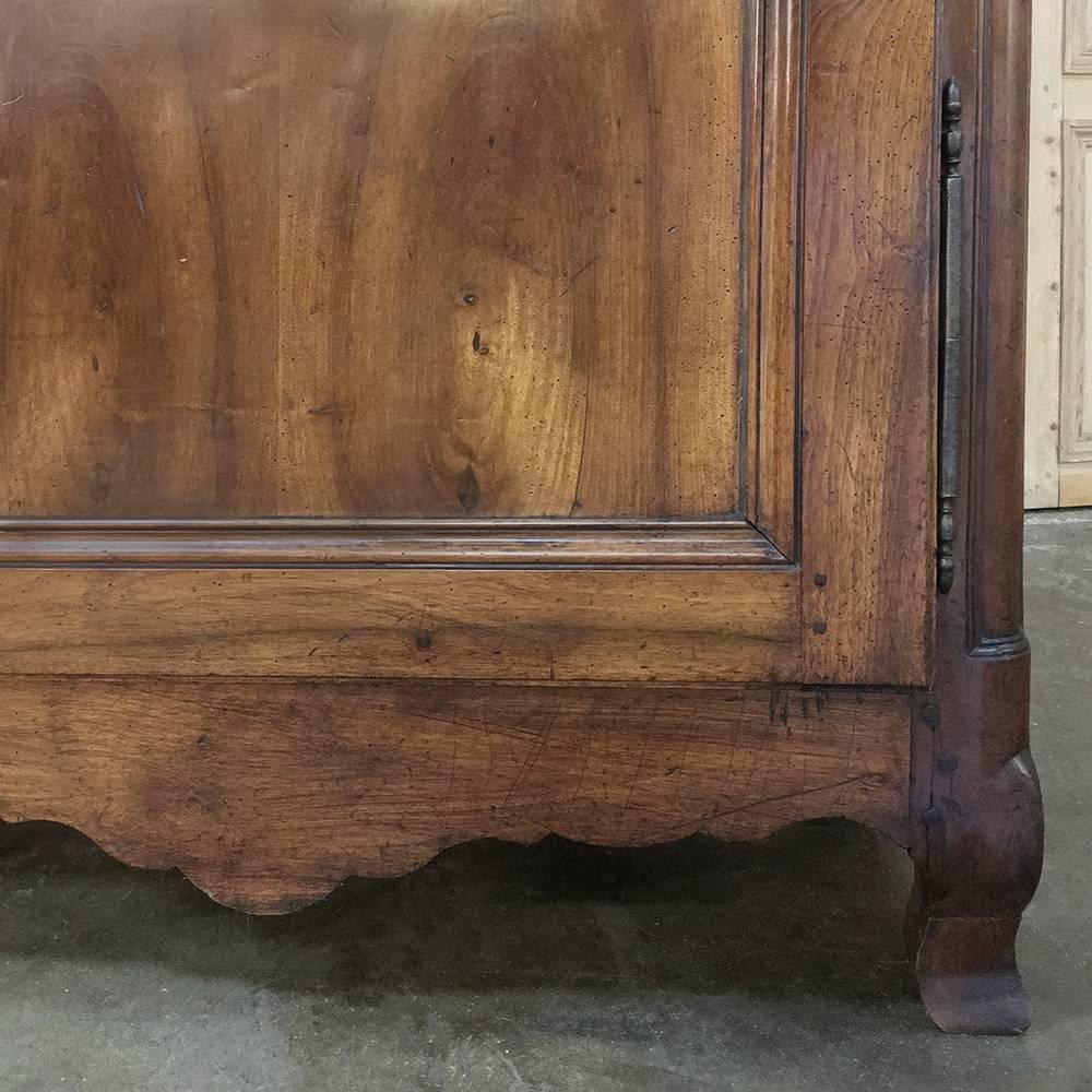 18th Century Country French Fruitwood Bonnetiere 4