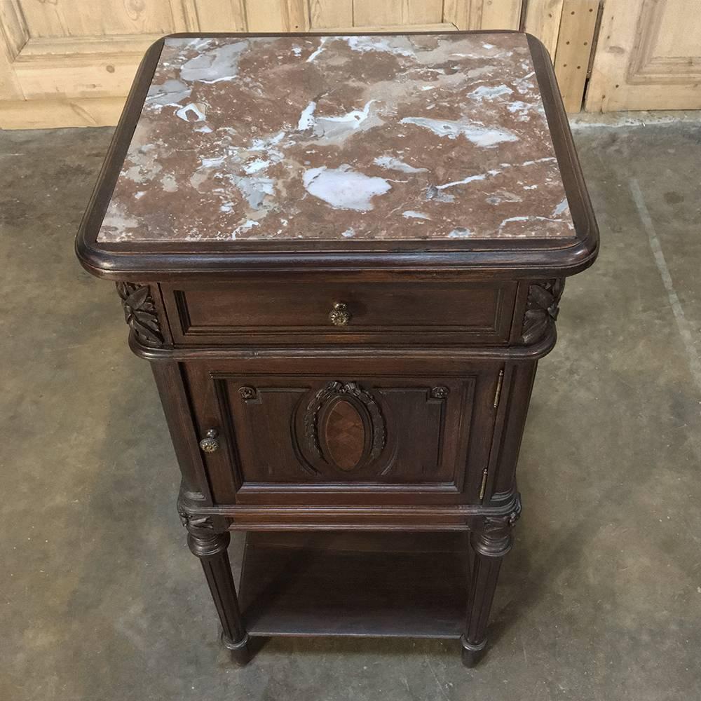 Pair of 19th Century Marble-Top Neoclassical Nightstands 3