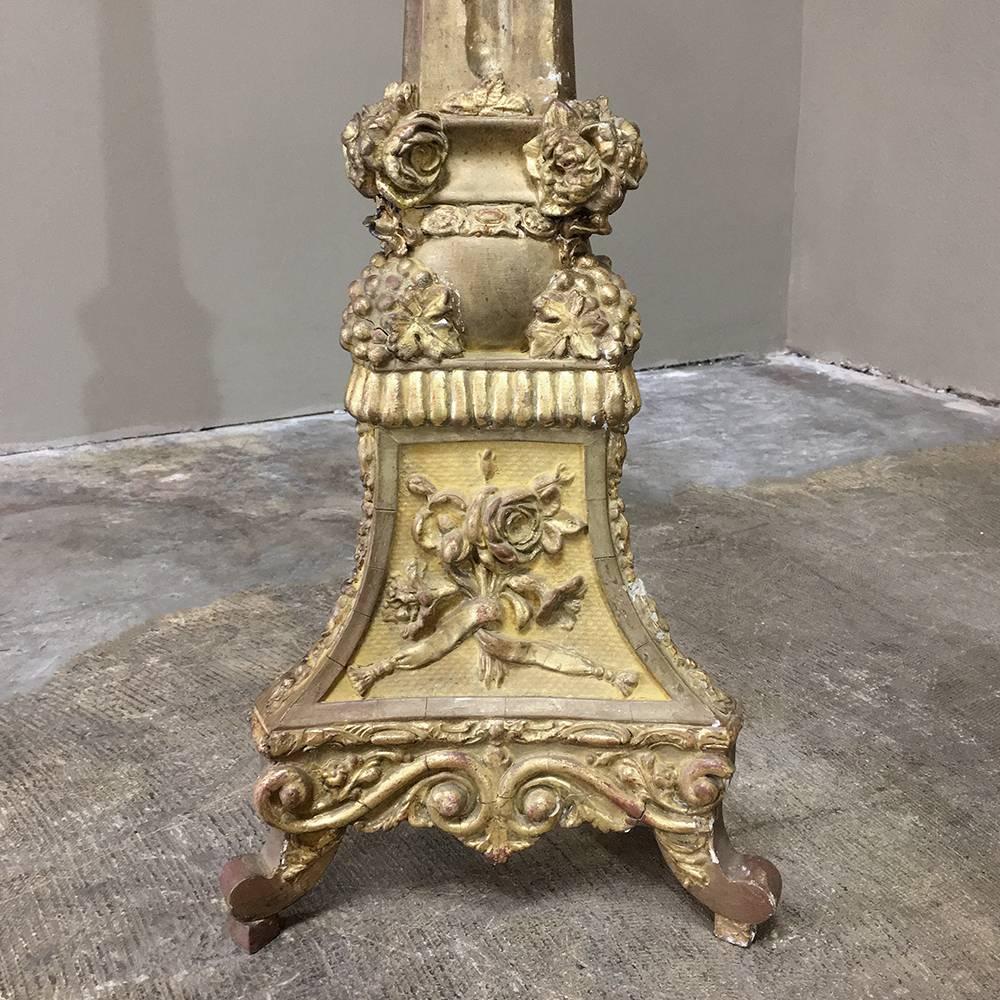 Pair of 19th Century Italian Giltwood Candlesticks In Good Condition In Dallas, TX