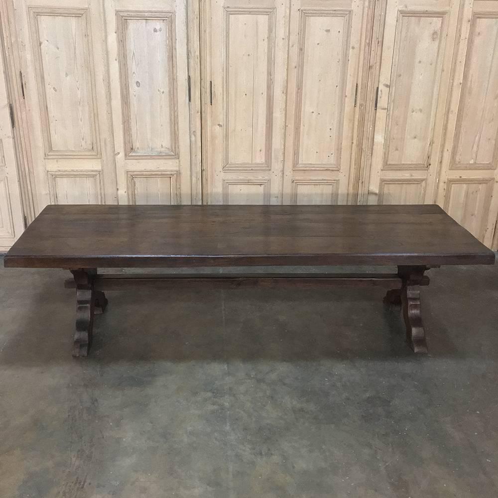 Mid-18th Century Grand 18th Century Rustic Country French Banquet Table