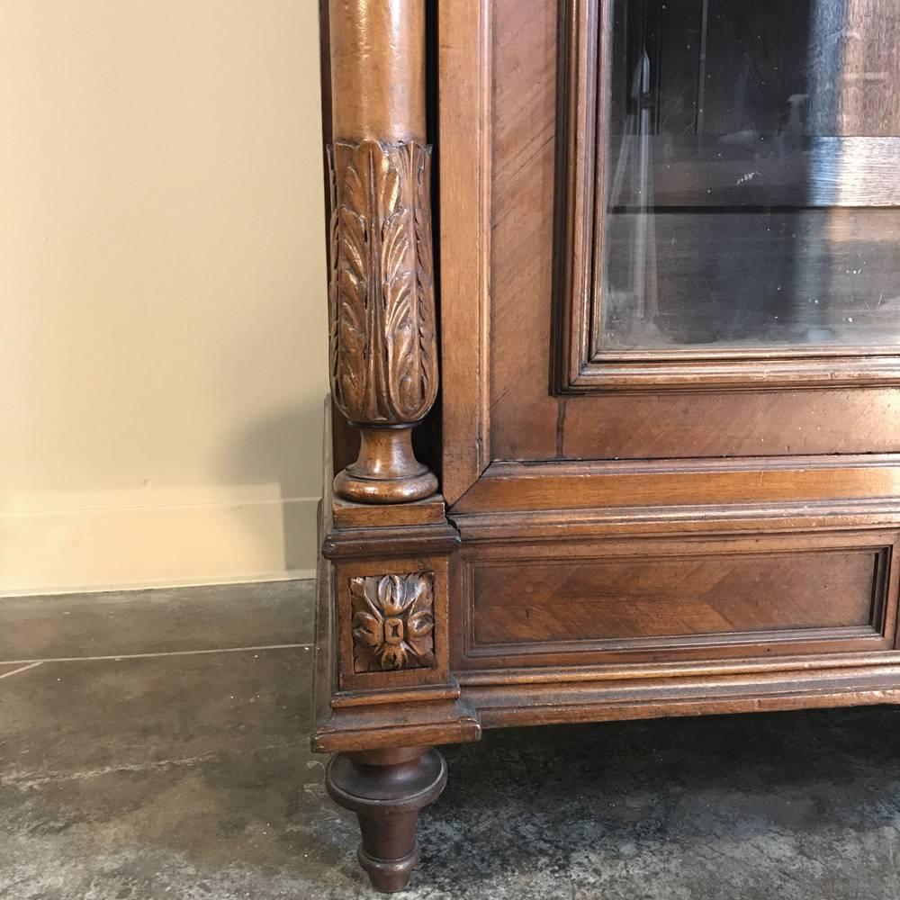 19th Century French Louis XVI Bookcase, Display Armoire In Good Condition In Dallas, TX