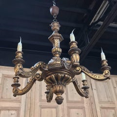 Antique French Regence, lampadario in legno dorato intagliato a mano