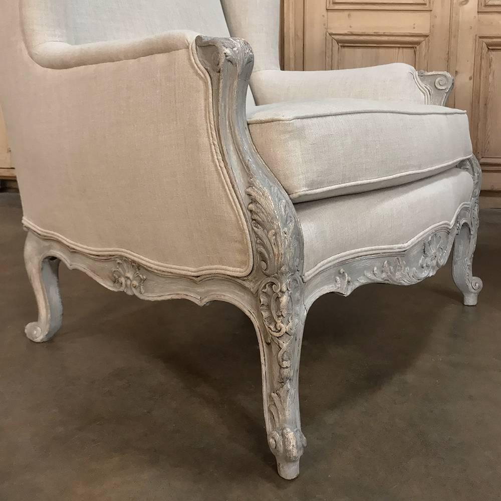 Pair of Antique French Louis XV Painted Linen Upholstered Armchairs, Bergeres In Excellent Condition In Dallas, TX