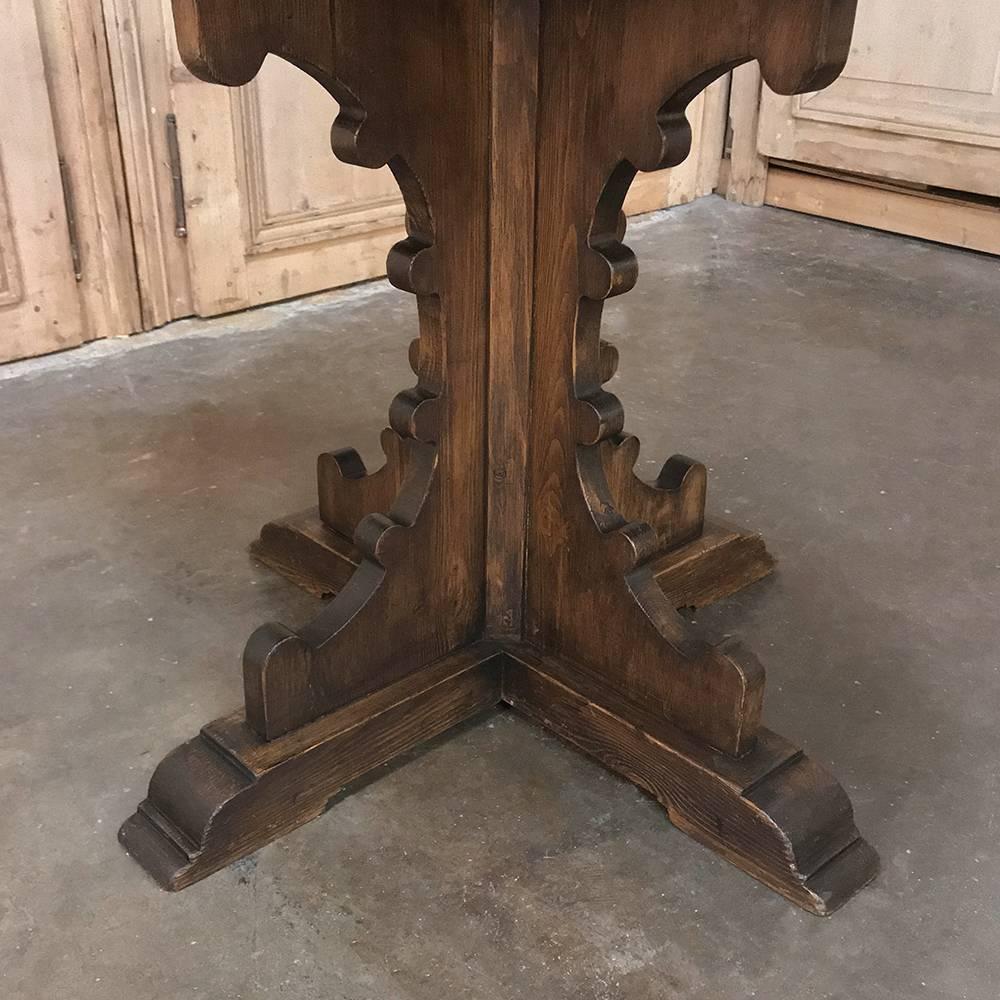 19th Century Gothic Solid Pine Centre Table In Good Condition In Dallas, TX