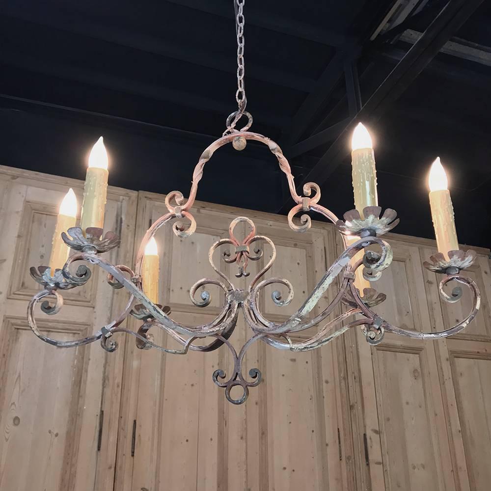 Antique Country French Wrought Iron Painted Chandelier In Good Condition In Dallas, TX