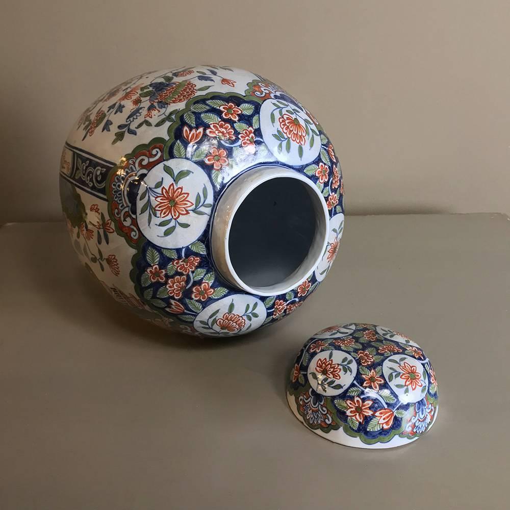 19th Century Oriental Style Delft Vase with Lid In Good Condition For Sale In Dallas, TX