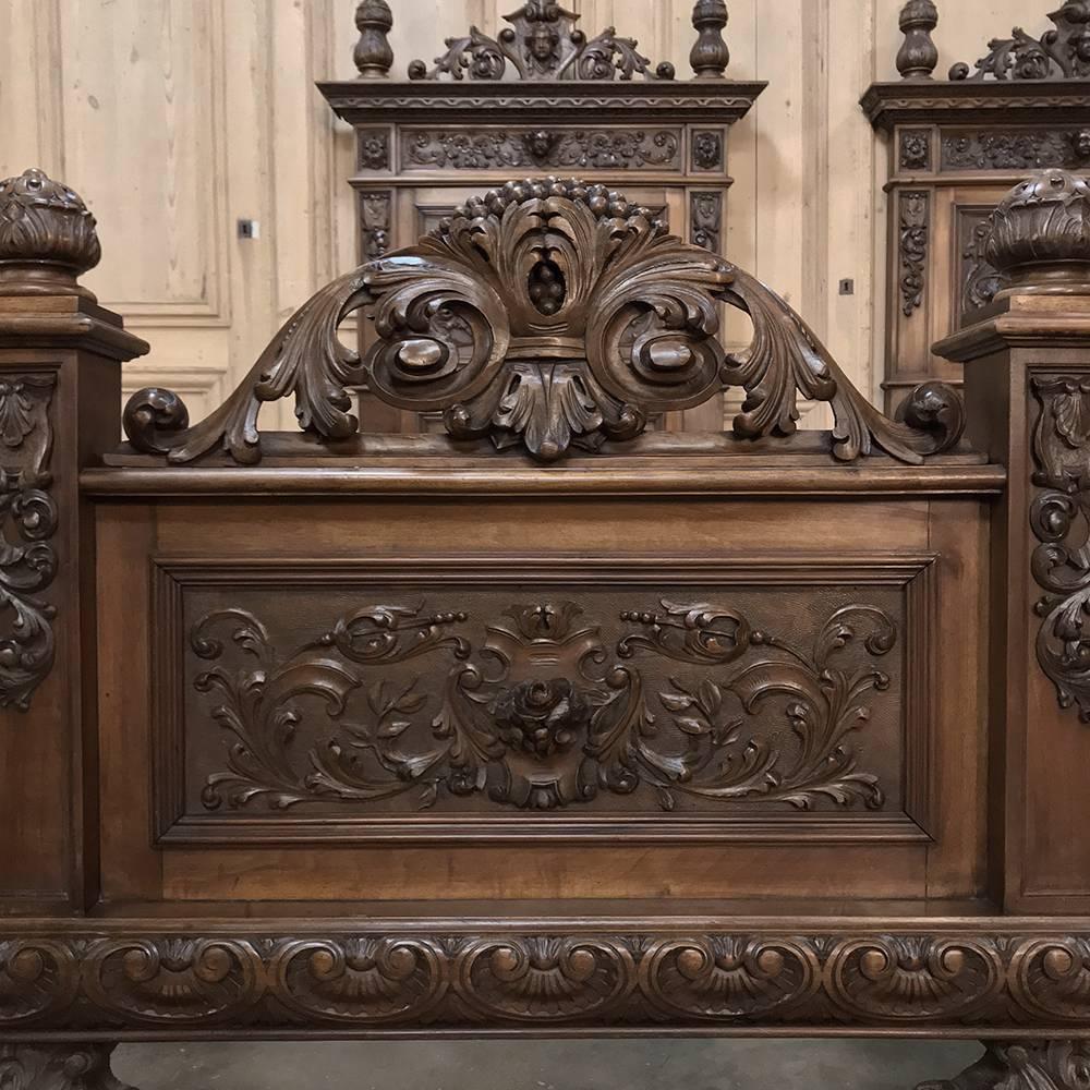 Late 19th Century Pair of 19th Century Italian Renaissance Walnut Twin Beds