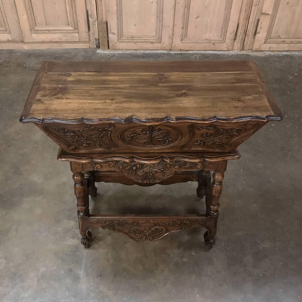 Hand-Carved 19th Century Country French Walnut Petrin - Doughbox