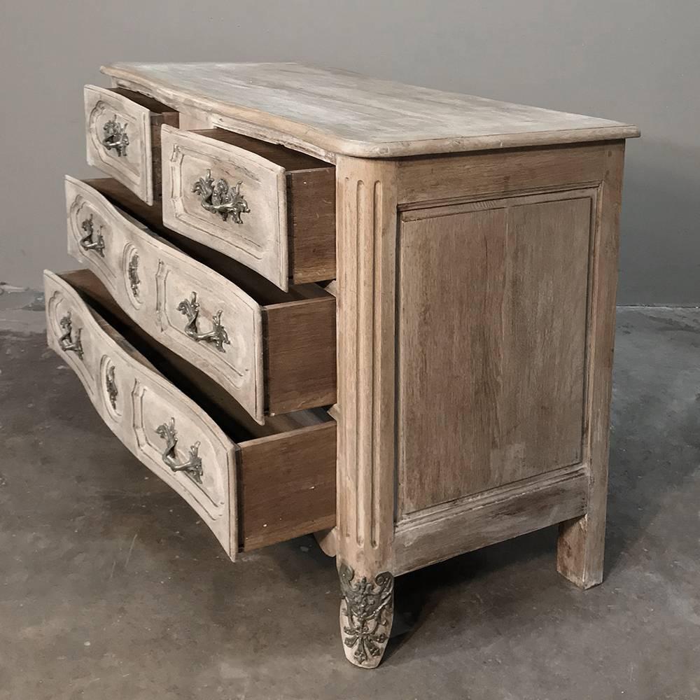 18th Century Country French Louis XIV Stripped Oak Commode 2