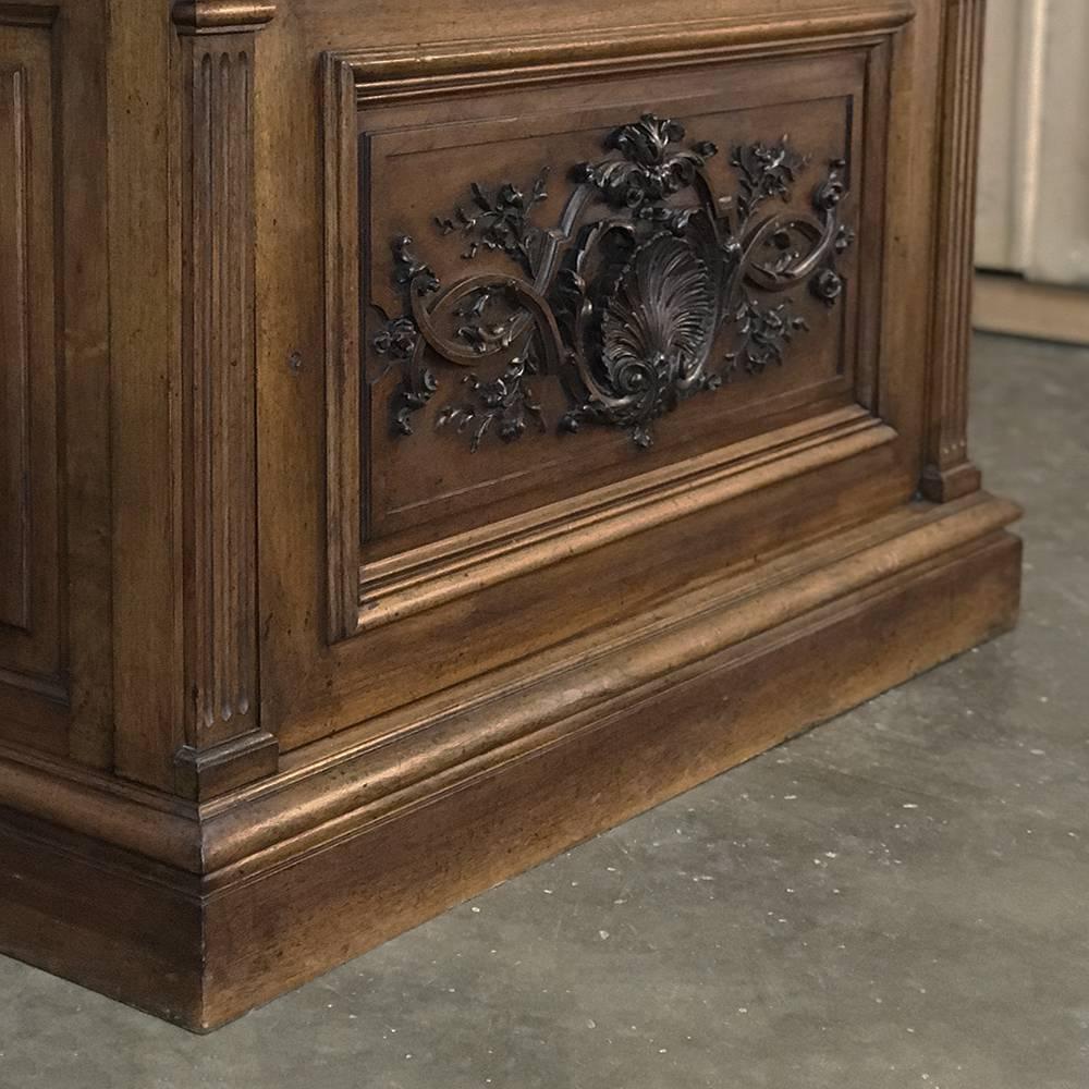 19th Century French Walnut Louis XIV Buffet or Cabinet 2