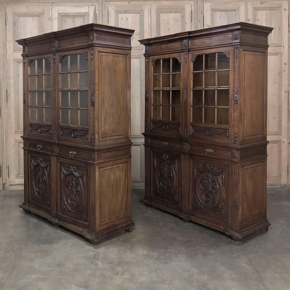 Pair of 19th Century Louis XVI French Walnut Bookcases 5