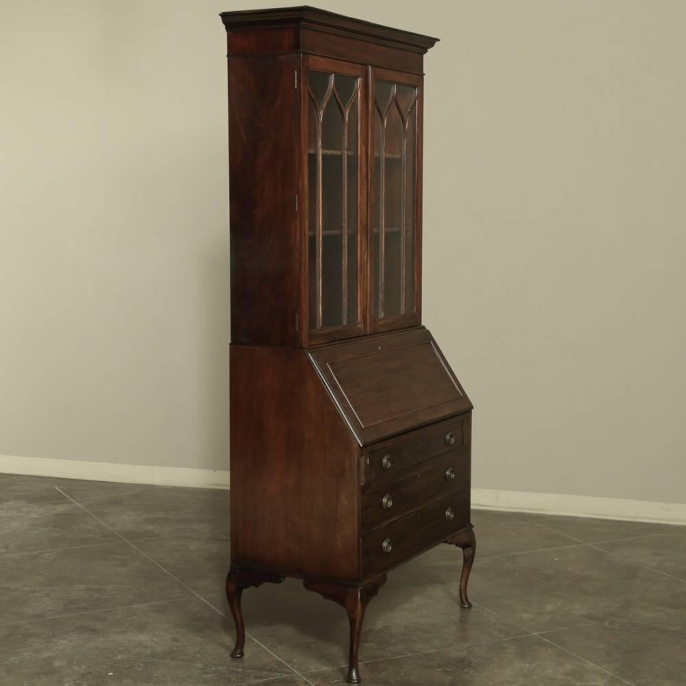 Antique English Mahogany Secretary Bookcase In Excellent Condition In Dallas, TX