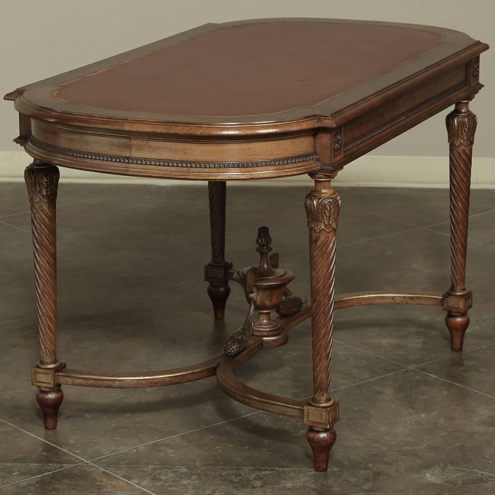 19th Century French Louis XVI Walnut Neoclassical Writing Desk 5