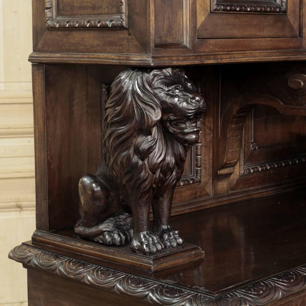 19th Century Italian Renaissance Walnut Two-Tiered Buffet 2
