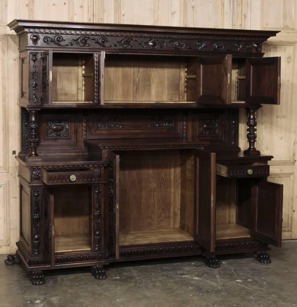 Antique Italian Renaissance Walnut Buffet In Excellent Condition In Dallas, TX