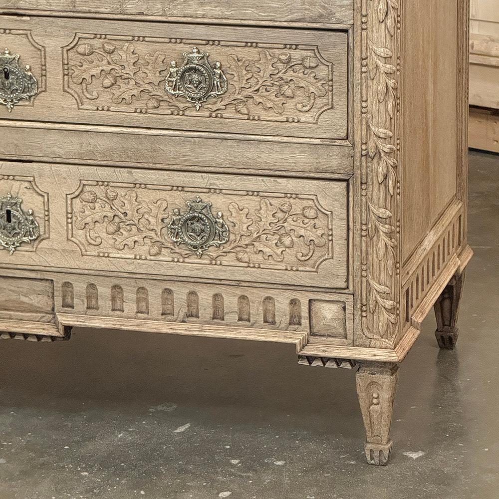 18th Century French Louis XVI Commode in Stripped Oak For Sale 4
