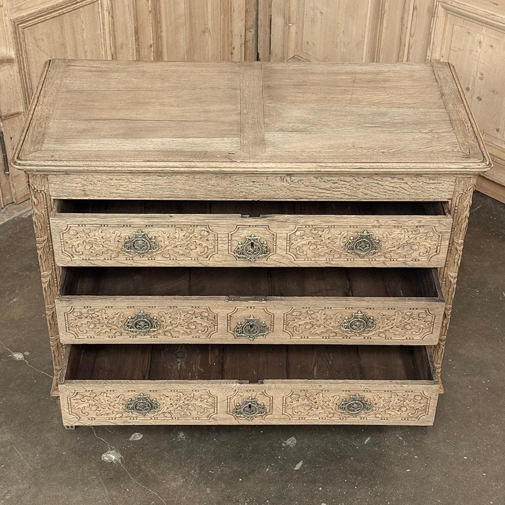 18th Century French Louis XVI Commode in Stripped Oak For Sale 10