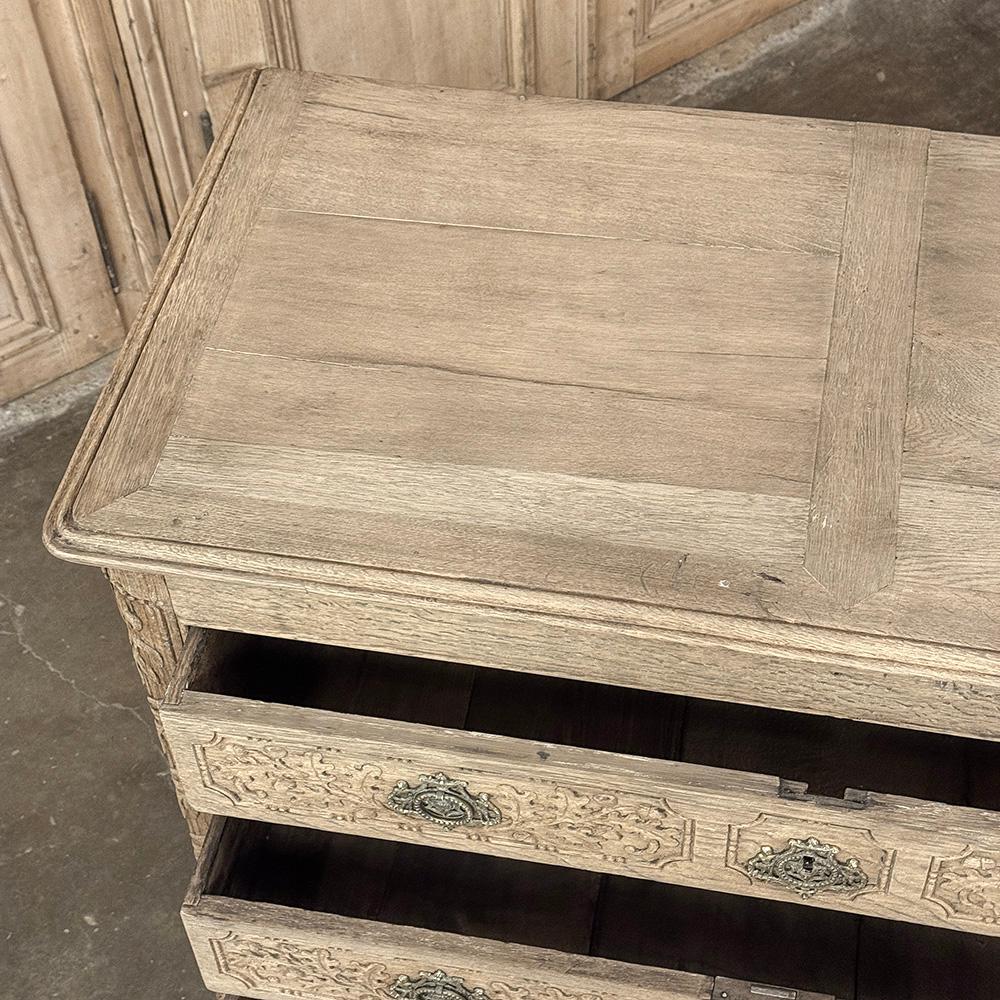 18th Century French Louis XVI Commode in Stripped Oak For Sale 11