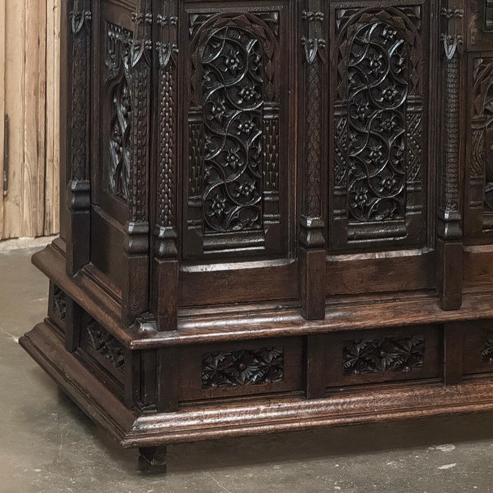 Credenza gotica francese del XIX secolo In condizioni buone in vendita a Dallas, TX