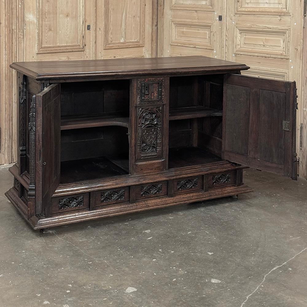 Credenza gotica francese del XIX secolo in vendita 8