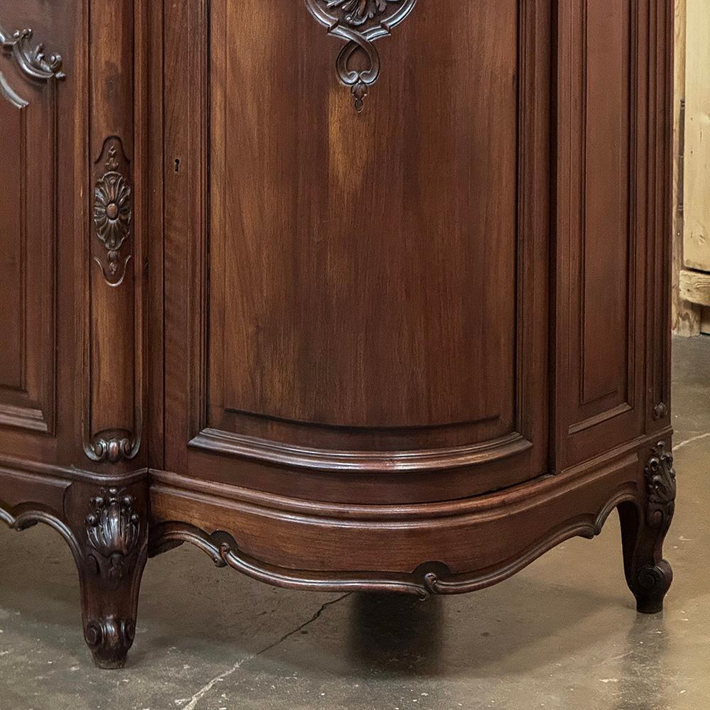 Antique French Louis XIV Walnut Round Side Marble Top Buffet For Sale 3