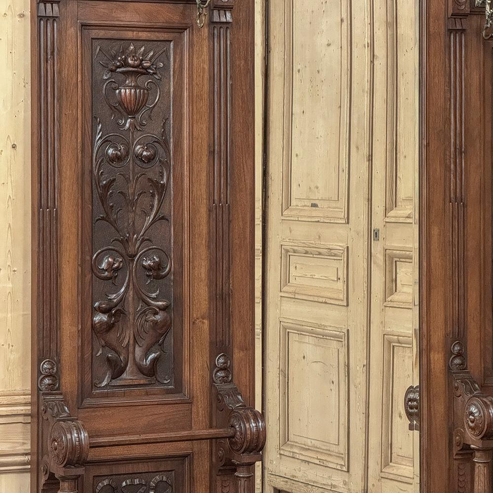 19th Century Grand Italian Hand-Carved Walnut Hall Tree ~ Coat Rack For Sale 1