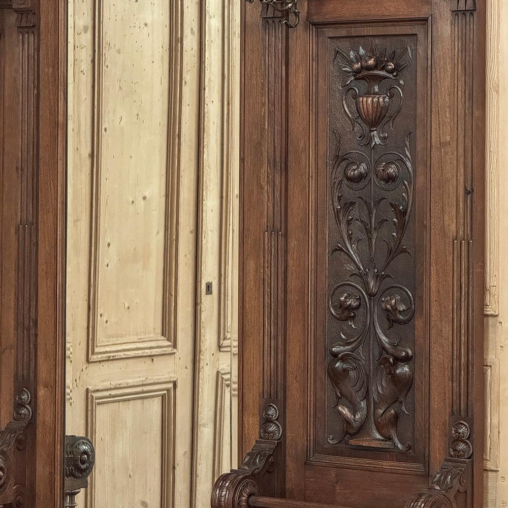 19th Century Grand Italian Hand-Carved Walnut Hall Tree ~ Coat Rack For Sale 5