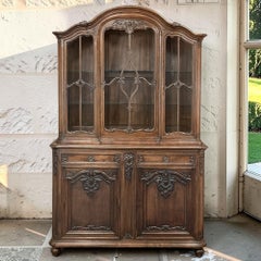 Bibliothèque liégeoise ancienne en noyer sculptée à la main ~ Buffet chinois