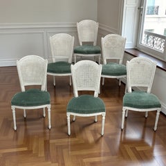 Conjunto de seis sillas suecas neoclásicas pintadas con respaldo de caña y asiento de mohair