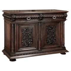Buffet ancien de style néo-Renaissance française du XIXe siècle, en noyer