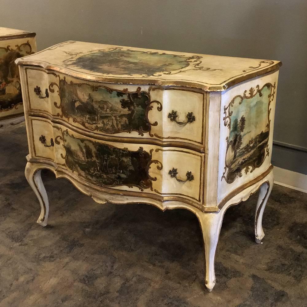 Pair of Antique Venetian Serpentine Hand-Painted Commodes with 10 Artworks In Distressed Condition In Dallas, TX