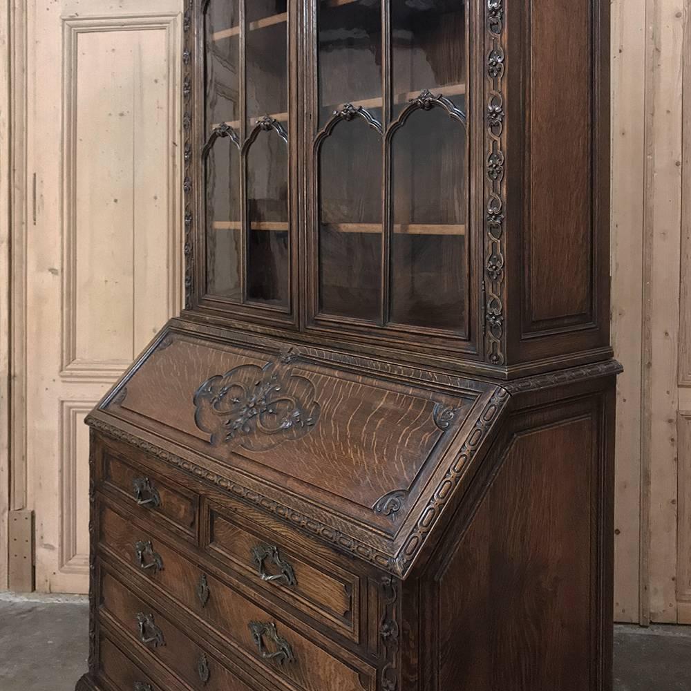 19th Century Grand English Georgian Hand Carved Oak Secretary or Bookcase 5