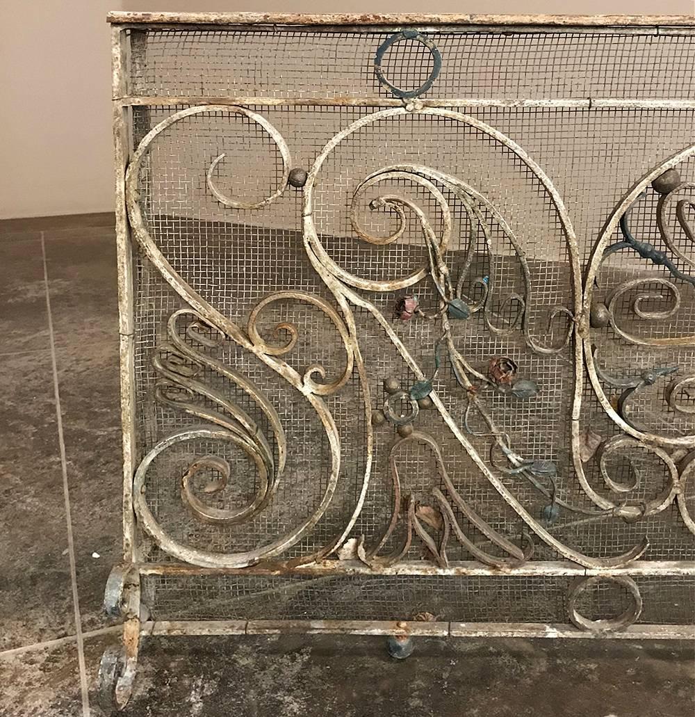 19th Century Painted Wrought Iron Ballustrade ~ Fire Screen is ideal as a short room divider, decoration behind a sofa, in front of a larger-than-usual fireplace, or just as a decorative element anywhere in the home or office!  Painted finish has