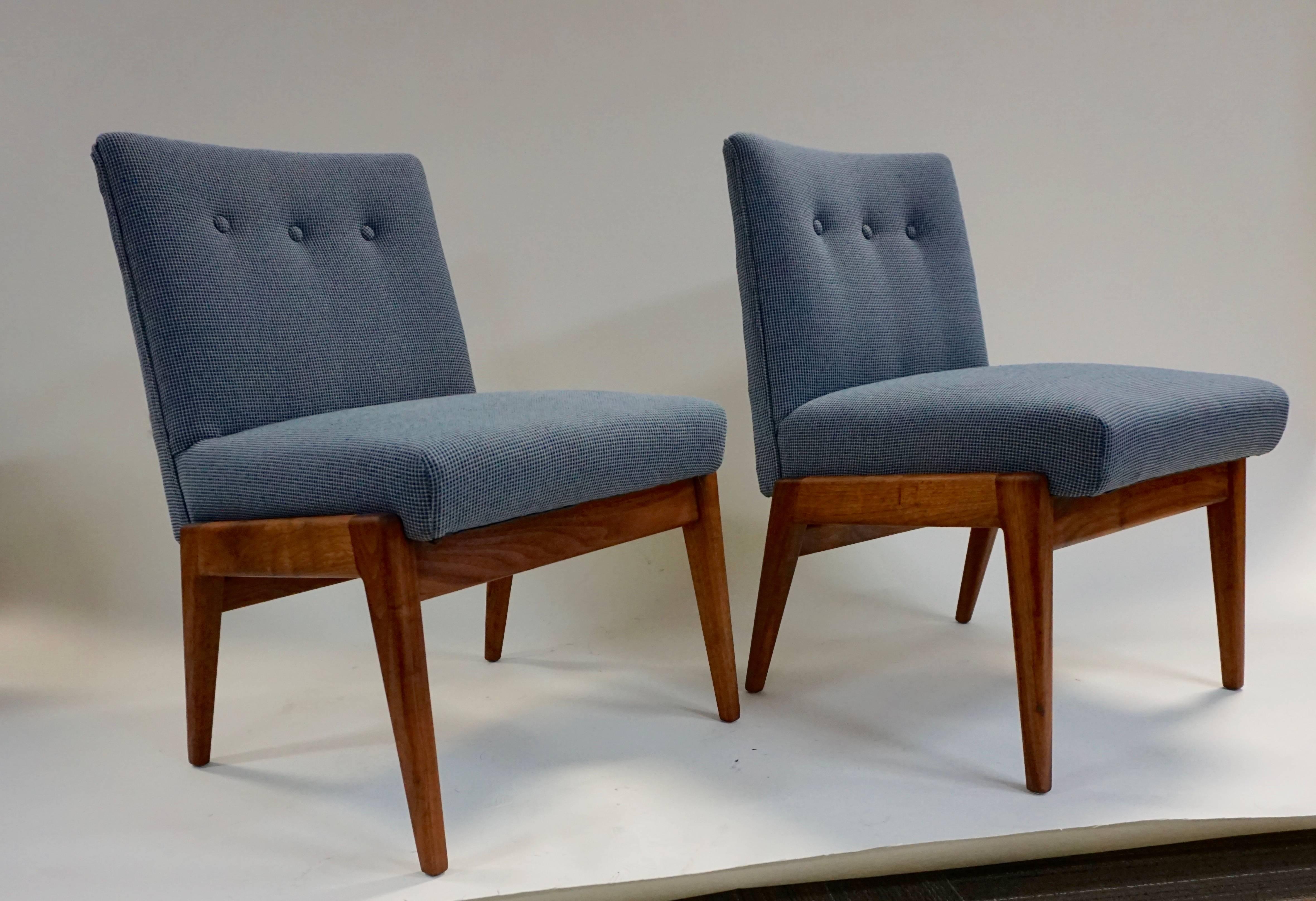 1960 Pair of Jens Risom Slipper Chairs In Excellent Condition In Hudson, NY