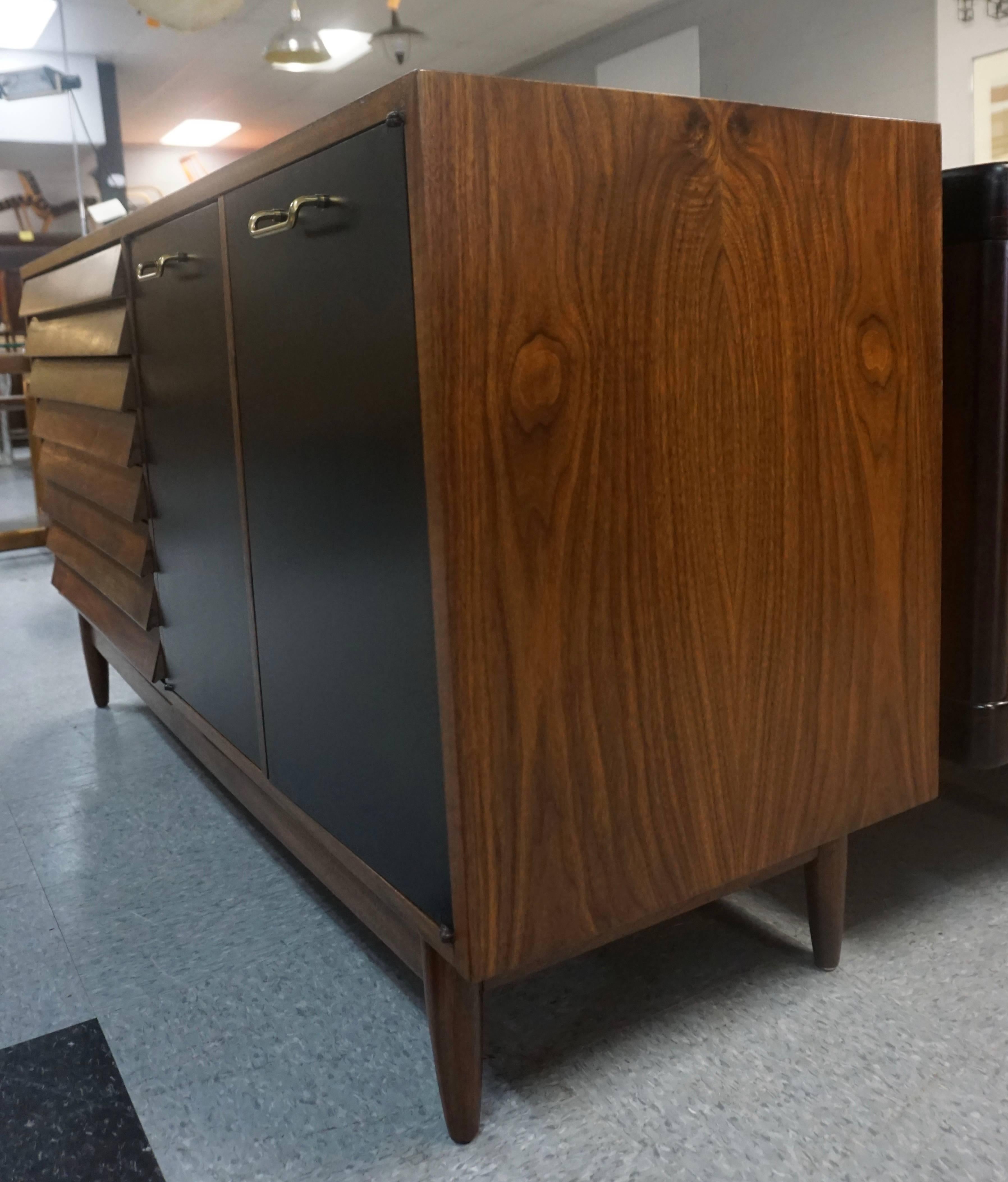 1960 Martinsville Walnut Dresser/Cabinet with Two Doors In Excellent Condition In Hudson, NY