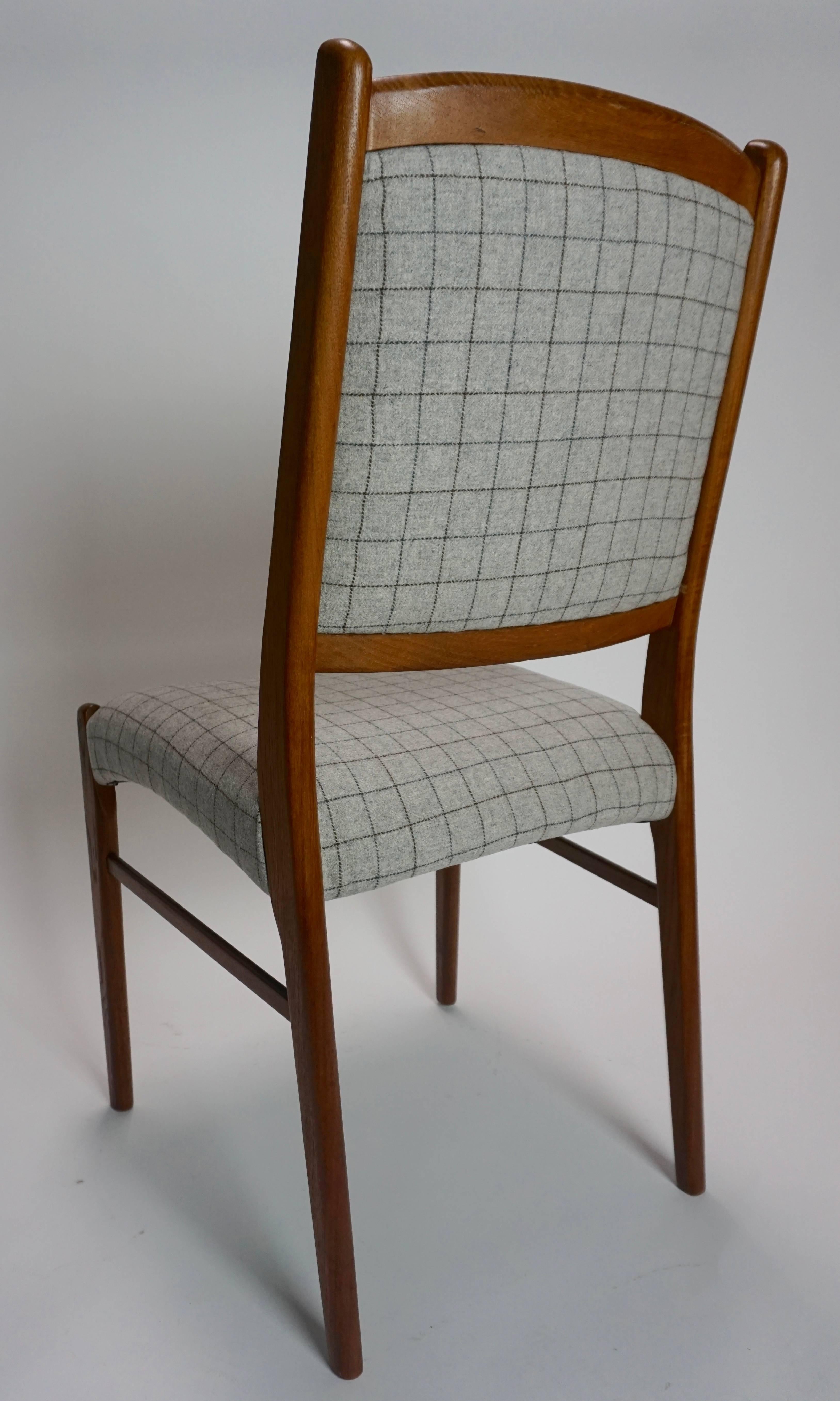 1970 Rasmus Furniture Set of Eight Dining Chairs In Excellent Condition For Sale In Hudson, NY