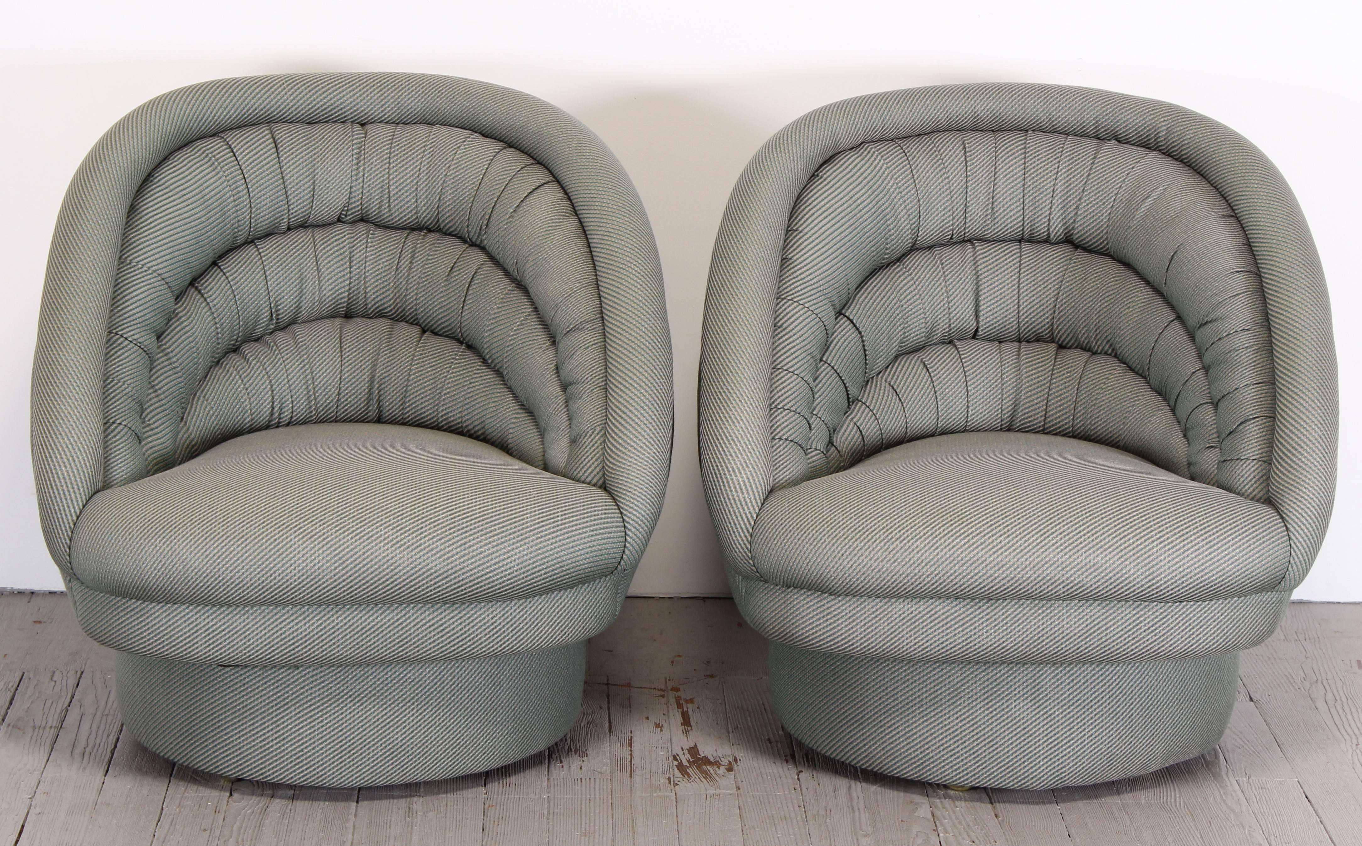 20th Century Pair of Vladimir Kagan Crescent Swivel Chairs, 1960s