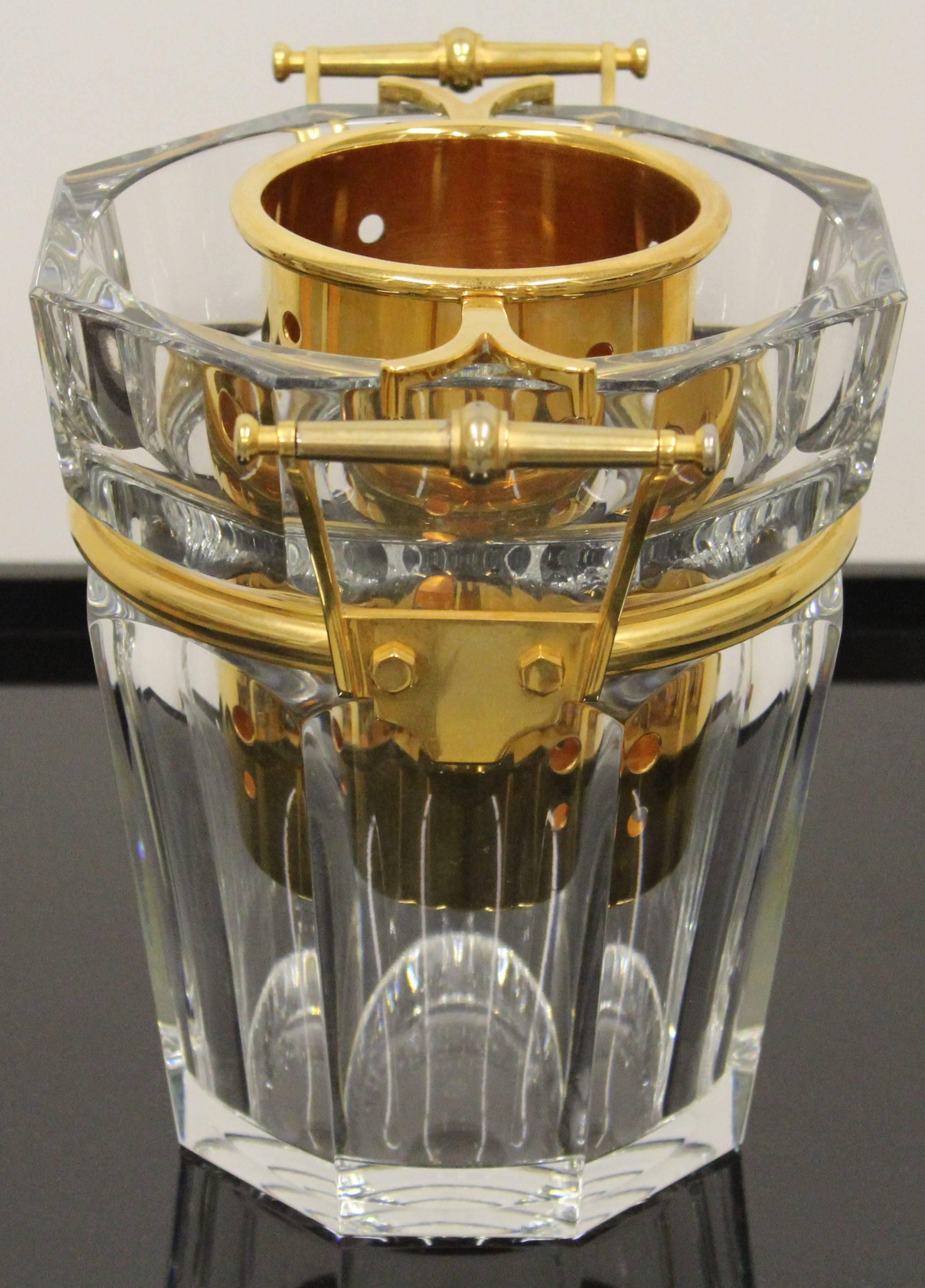 Un fabuleux refroidisseur de champagne/vin en cristal de Baccarat 