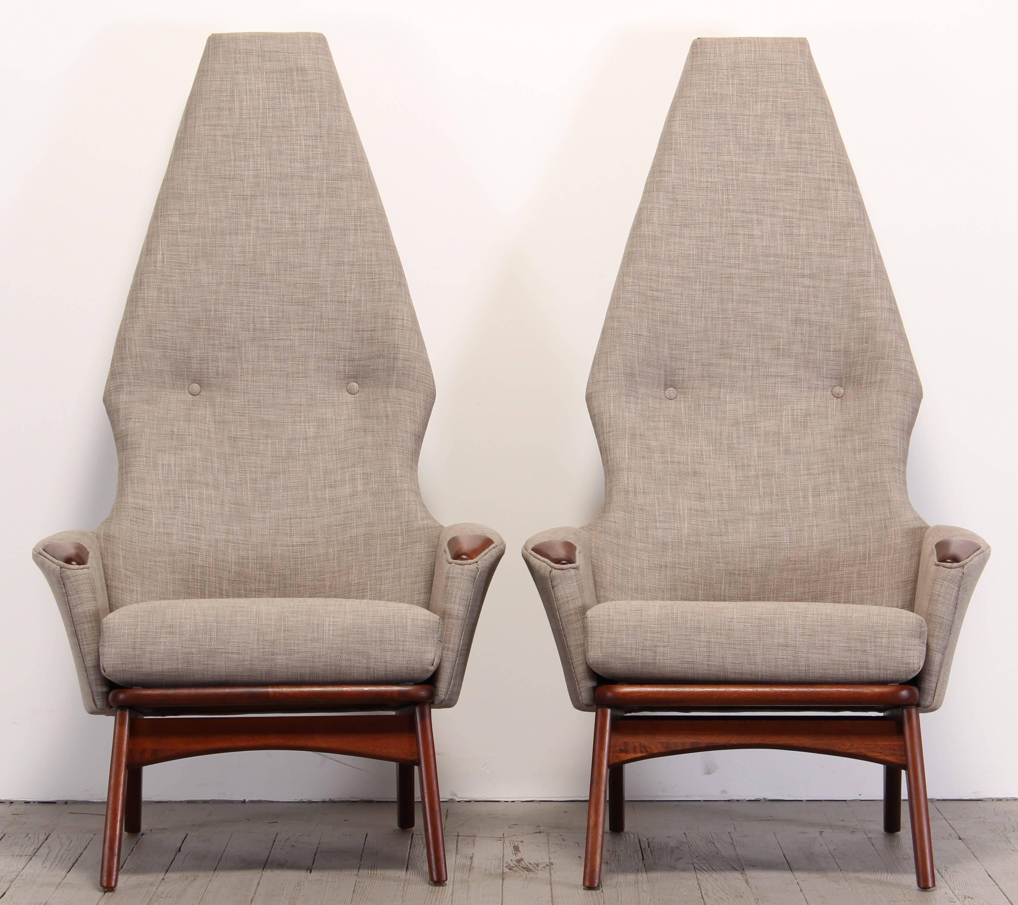 American Adrian Pearsall Pair of Walnut Chairs for Craft Associates Model #2056-C, 1960