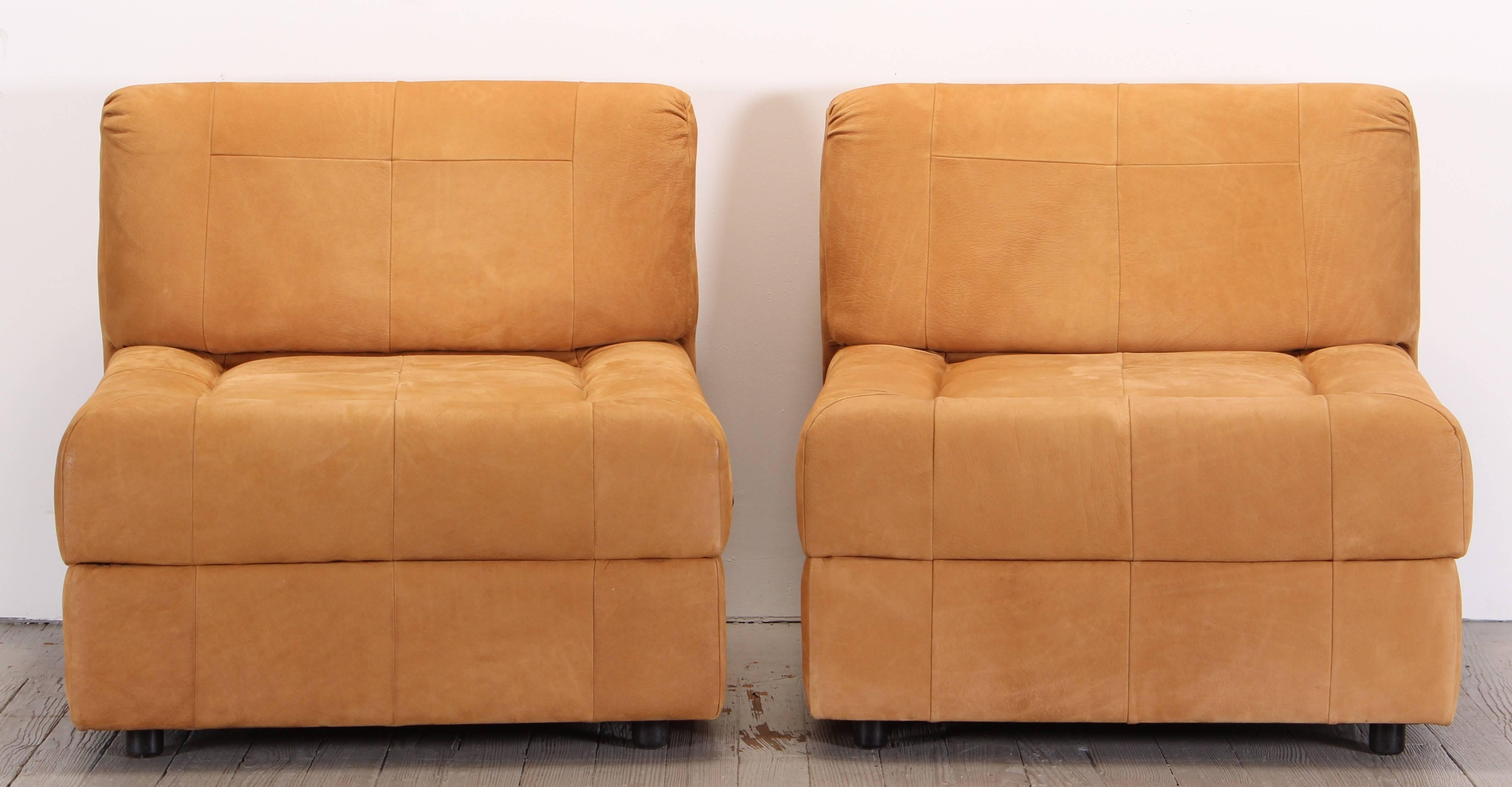 Mid-Century Modern Pair of Suede Leather Lounge Chairs by Lafer, 1970