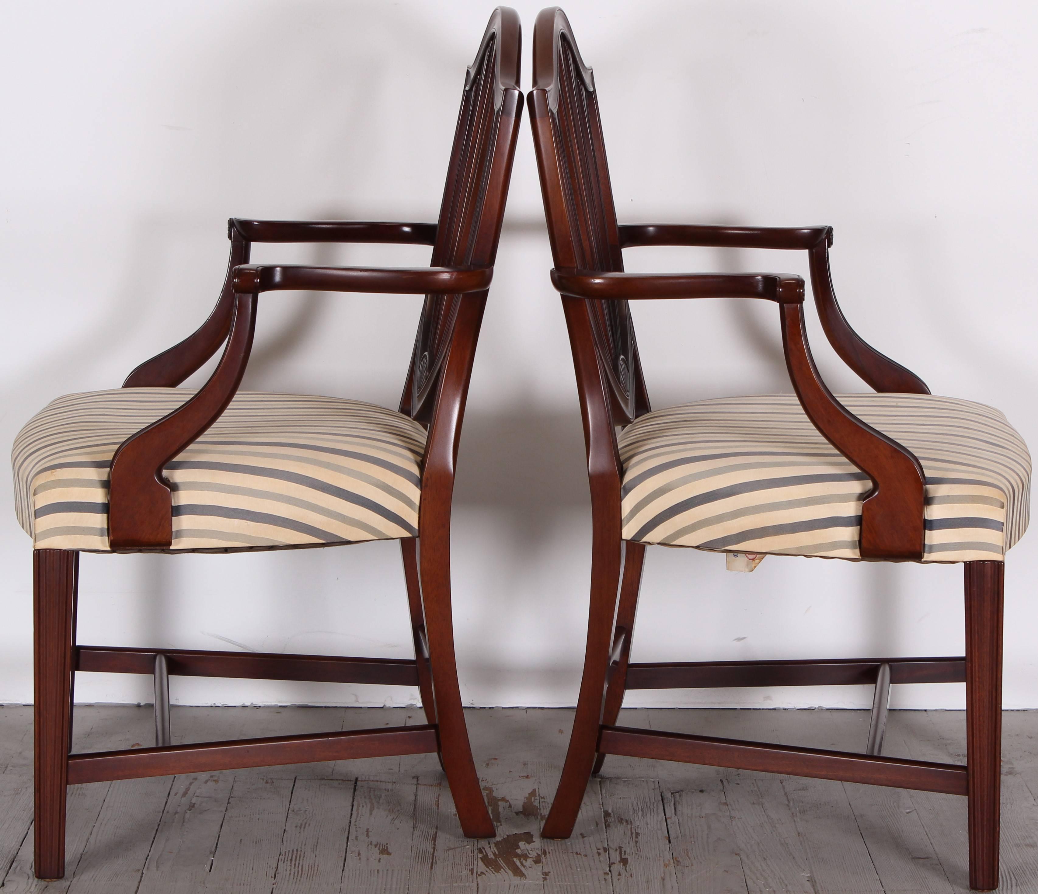 Mahogany Biggs Set of Eight Shield Back Sheraton Style Dining Chairs, 1950s